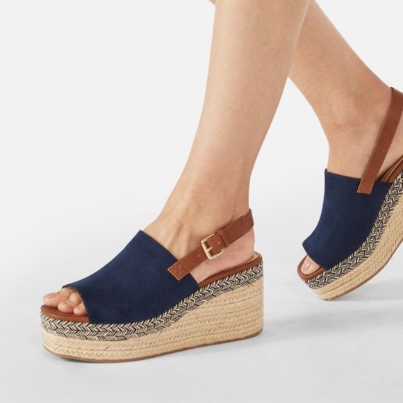 👠 JustFab “Life On The Wedge” Wedges - Picture 2 of 7